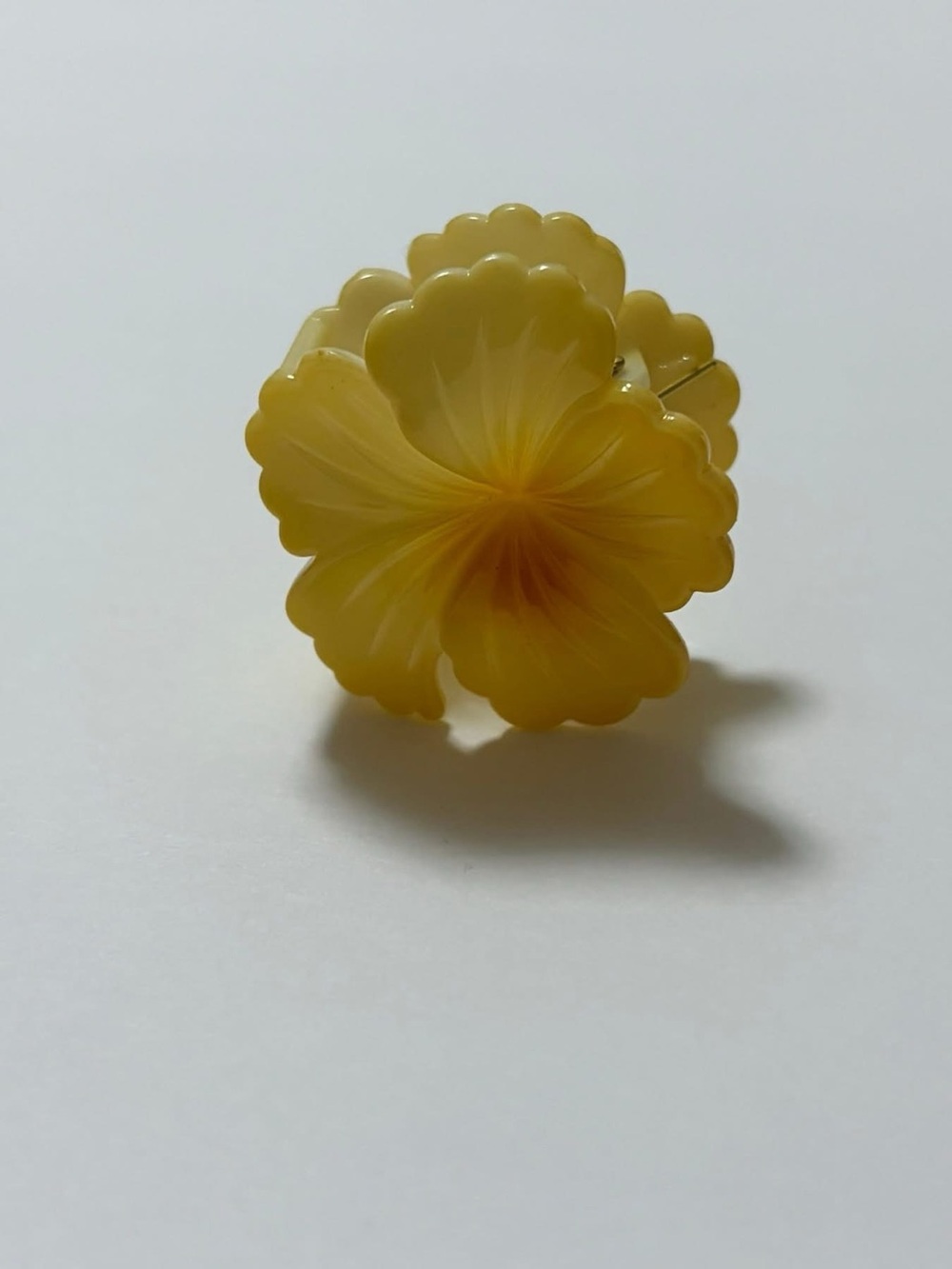 Yellow Hair clip💛$8 

—